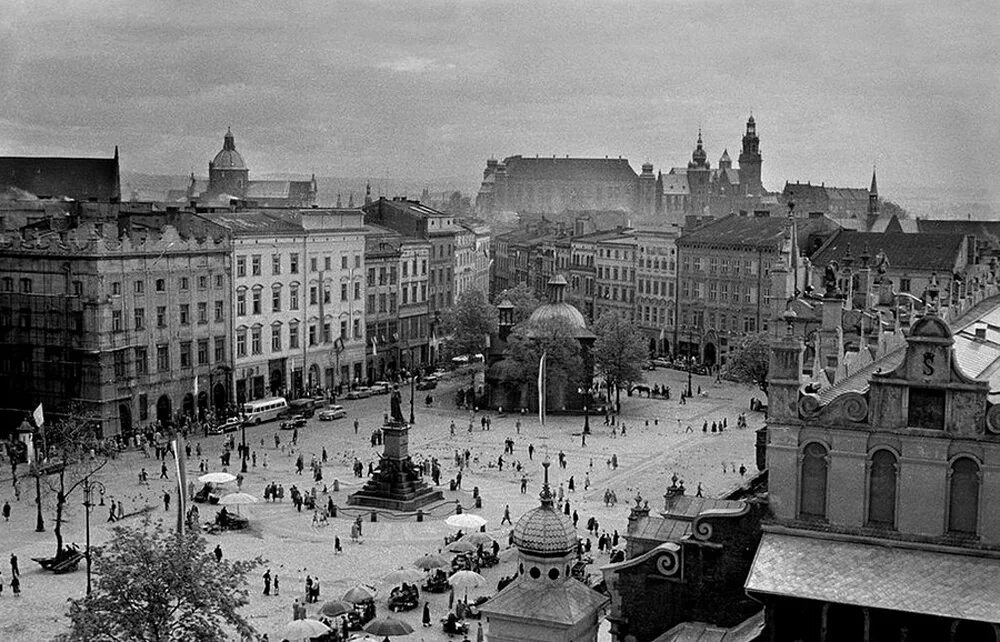 20 середина. Краков 20 век. Краков 1944. 19 Января 1945 освобождение Кракова. Краков 19 век.