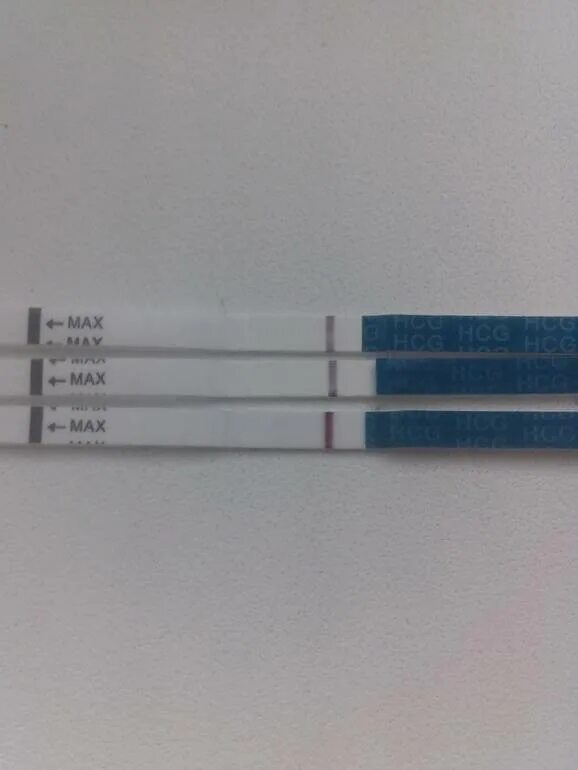 Внематочная беременность тест. Тест при внематочной беременности. Положительный тест при внематочной беременности. Тест на беременность при внематочной беременности.