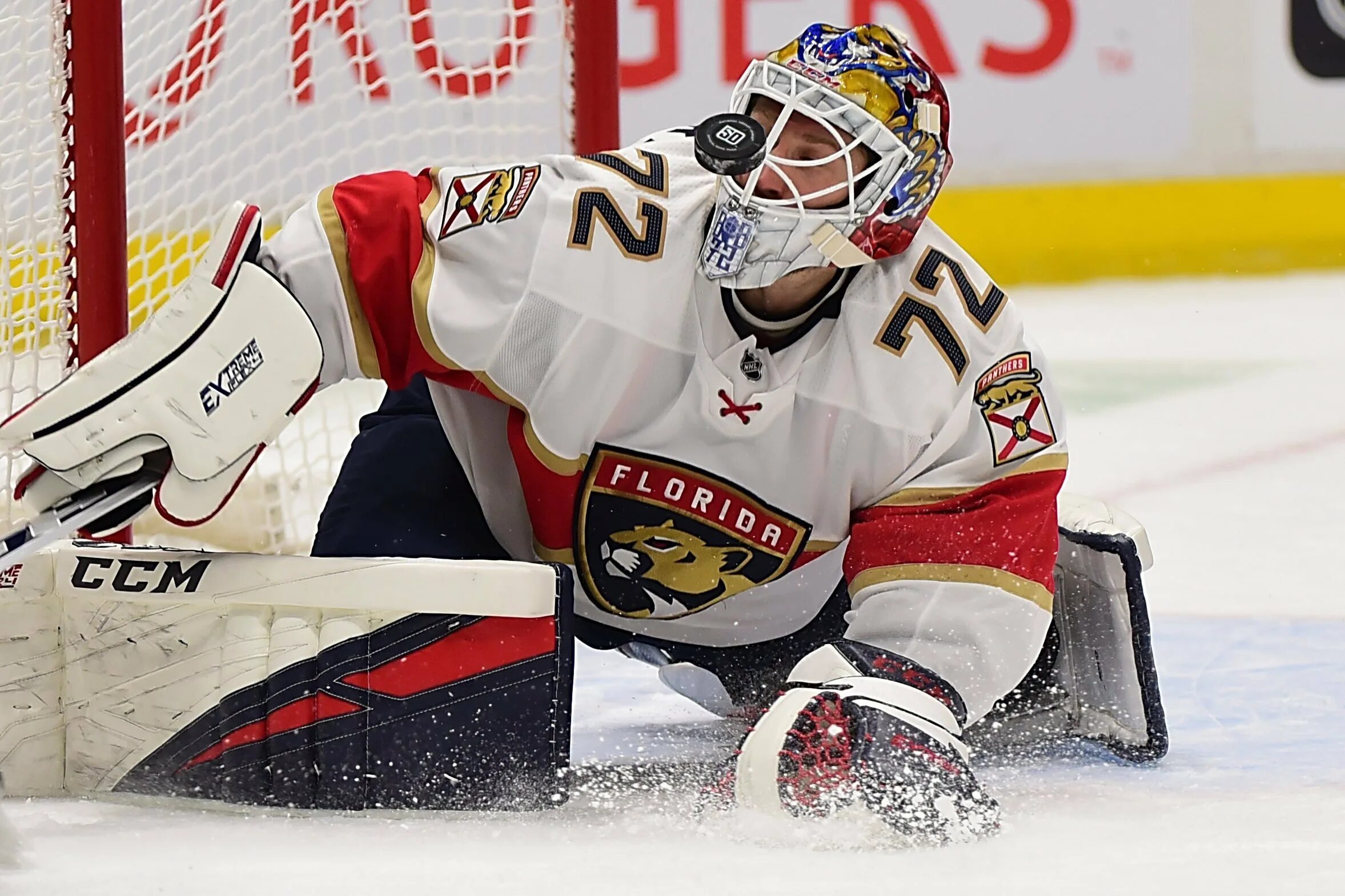 Сергей андреевич бобровский. Сергей андреевич бобровский фото. Сергей бобровский вратарь. Нхл вратари сергей бобровский. Бобровский.