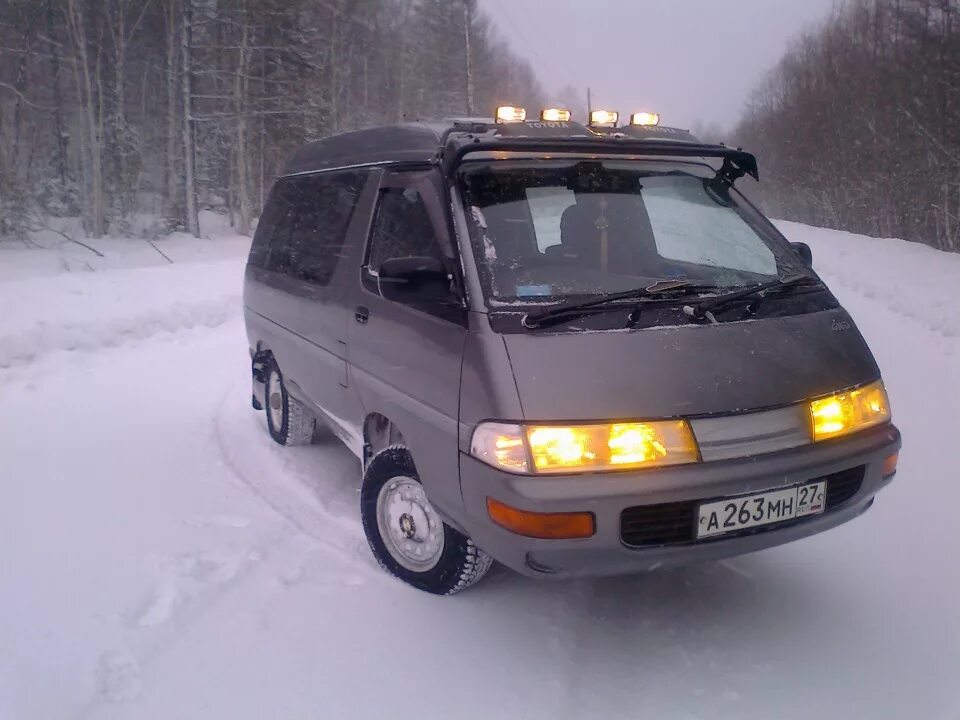 Таун айс иркутск. Тойота Таун айс 1993. Toyota Town Ace. Тойота лит айс 1993. Тойота Таун айс 1993 дизель.