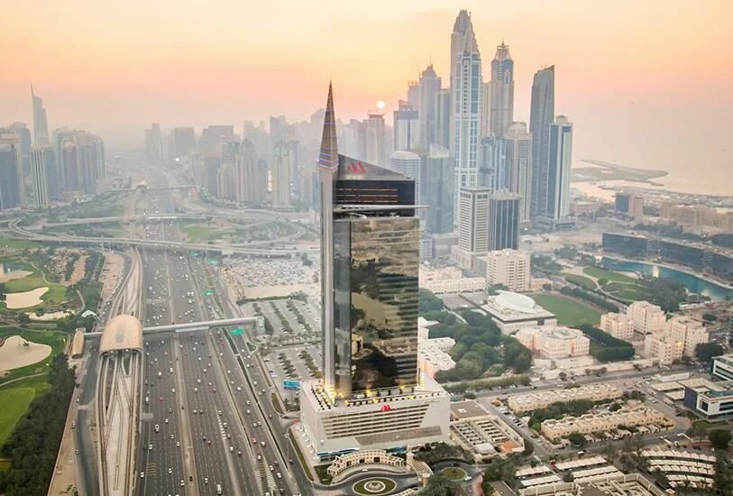 Дубай интернет сити. Arenco Тауэр Дубай. Дубай Медиа Сити небоскреб. Либерти ТОВЕР Дубай.