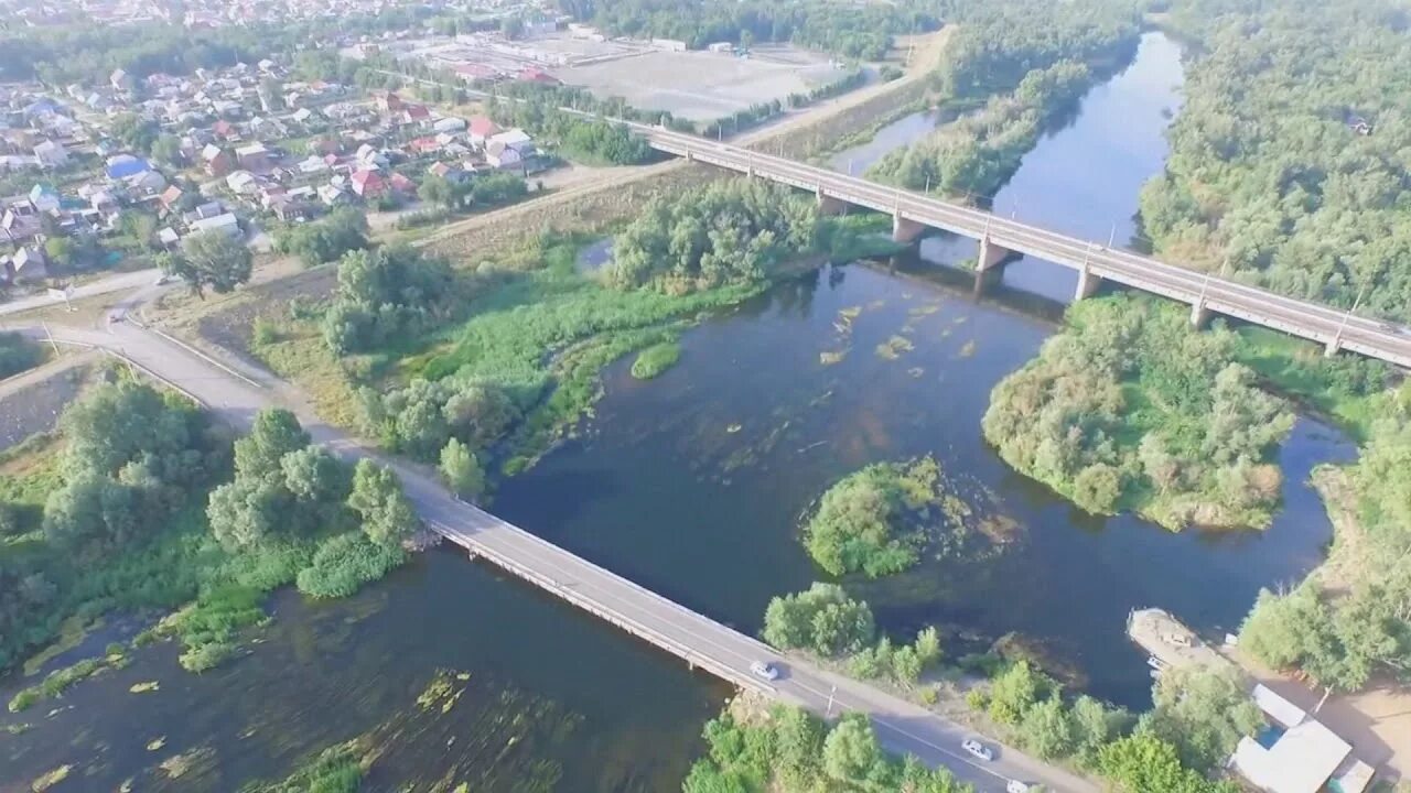 Орск на реке стоит город. Река Урал Орск. Мост через реку Урал Орск. Урал речка Орск. Орск река Урал мост.