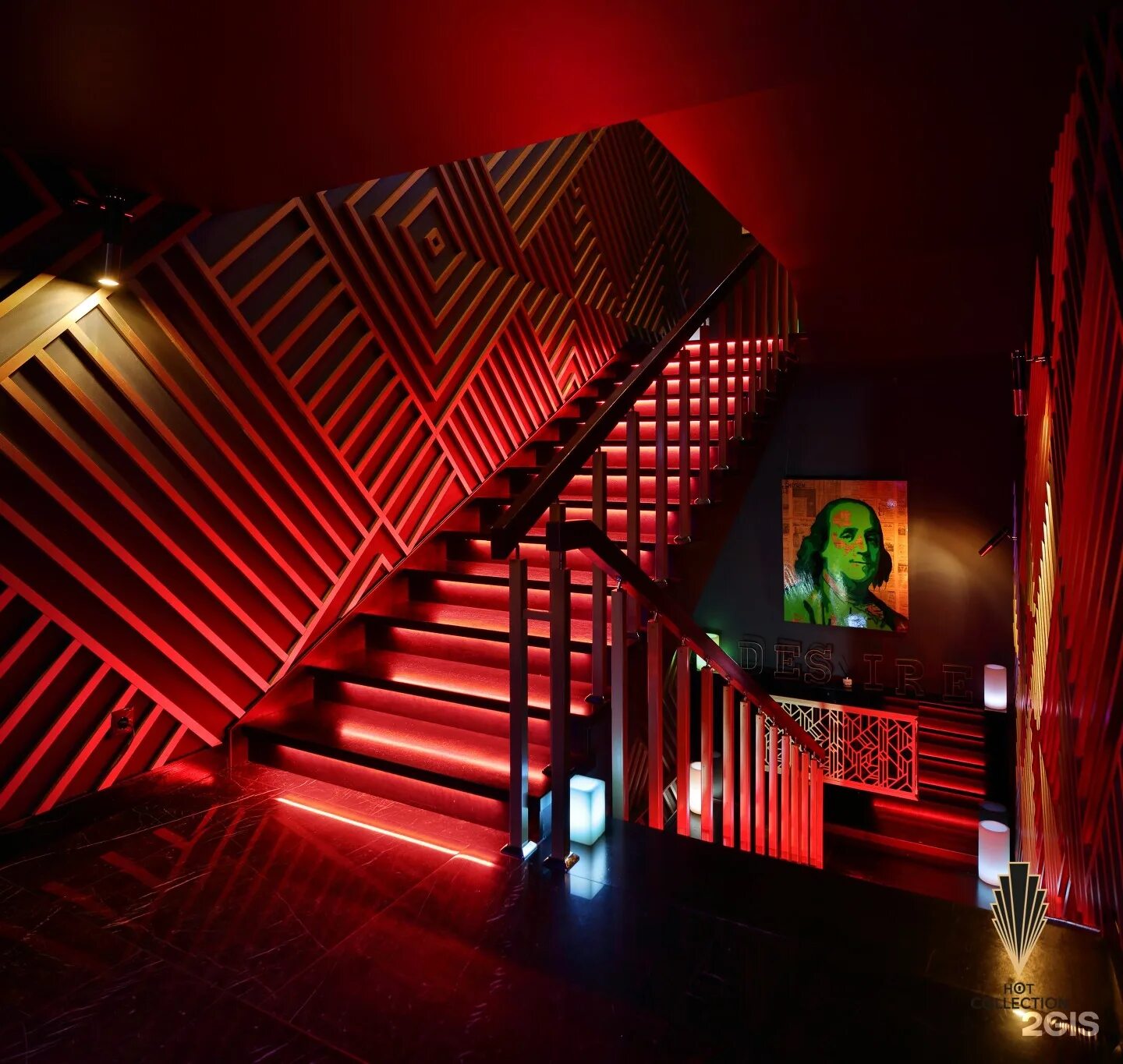 Вип зал стрип клуба. Клуб hot collection москва. Атмосфера вечеринки. Hot collection клуб. Девушки в клубе в москве.