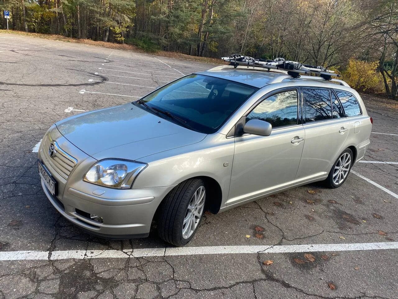 Тойота Авенсис багажник. Тойота Авенсис т27 универсал. Багажник на крышу Toyota Avensis t27 Wagon. Багажник на крышу Тойота Авенсис 2007.