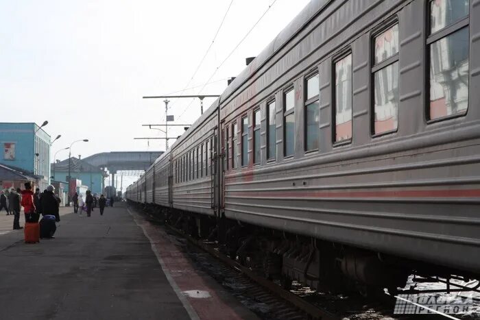 Поезд смоленск анапа фото. Поезд смоленск анапа. Поезд 513 остановки. Поезд на юг. Поезд 514 в тамбов анапа.