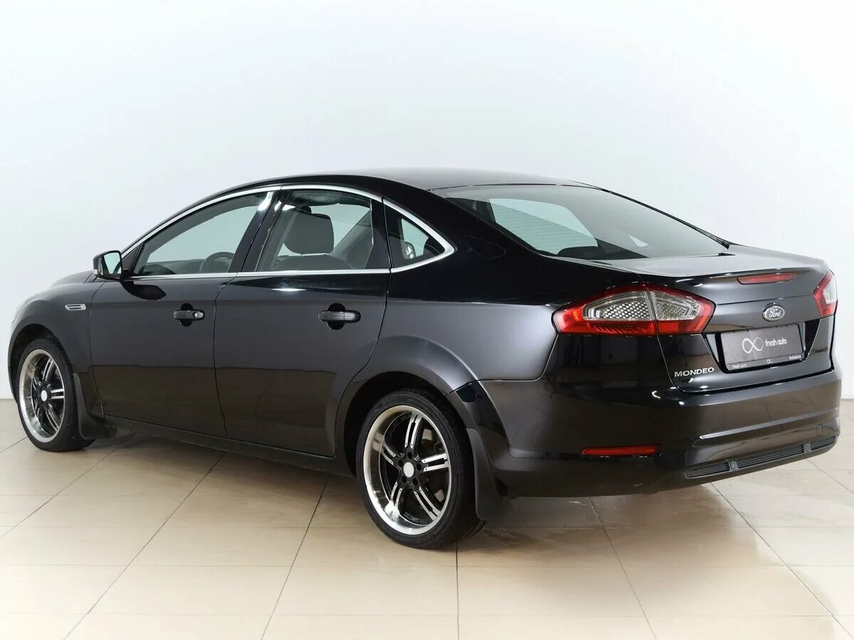Ford черный. Форд мондео черный. Форд фокус 2 хетчбэк дорестайлинг черный. Ford focus 3 рестайлинг черный. Ford focus 3 черный.
