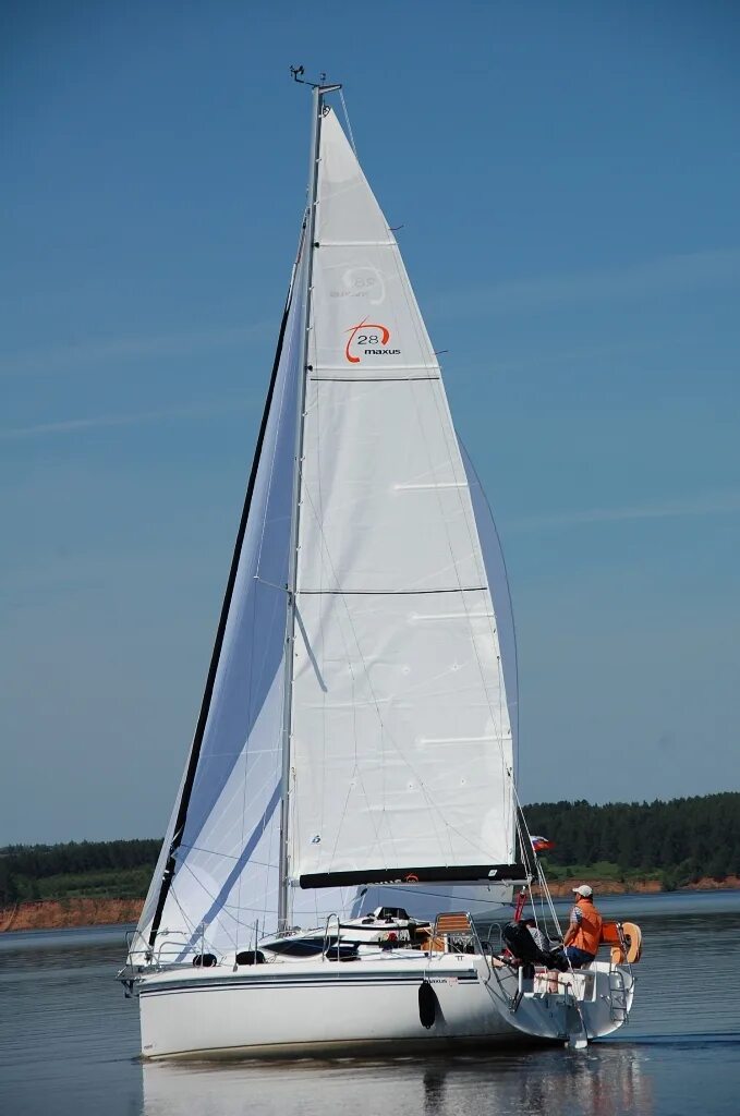 Nauticat 525. Cobra 33 парусная яхта. Bavaria cruiser 33. Парусная 33. Bavaria cruiser 56.