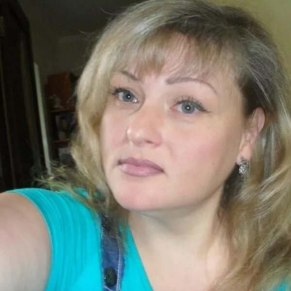 девушка ищет девушку для совместной жизни. одинокие дамы.