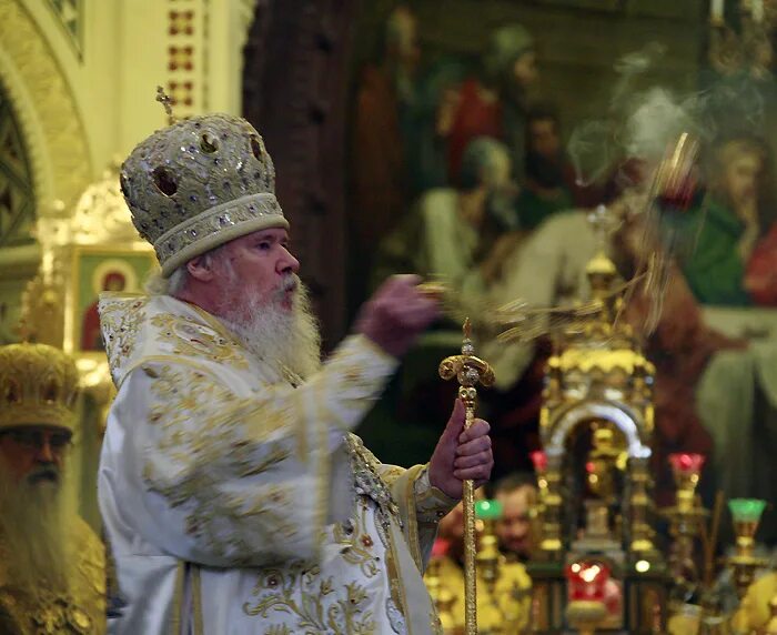 торжество православия патриарх кирилл. храм христа спасителя пасха 2022. храм христа спасителя москва расписание богослужений сегодня. богослужение в храме христа спасителя расписание богослужений. клир это в церкви.