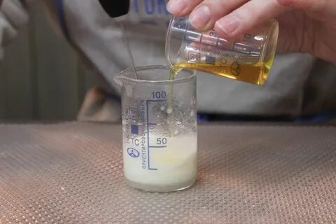 Масло растворяется в воде
