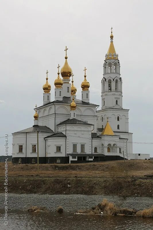 храм в академическом районе. район академический москва храм. храм благовещения пресвятой богородицы екатеринбург академический. храм в академическом районе екатеринбург. храм преображения академический район екатеринбург.