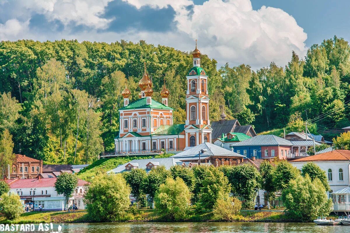 Малые города ивановской. Плёс город. Плёс город достопримечательности. Город Плес Ивановской области. Г.плёс Ивановской области достопримечательности.