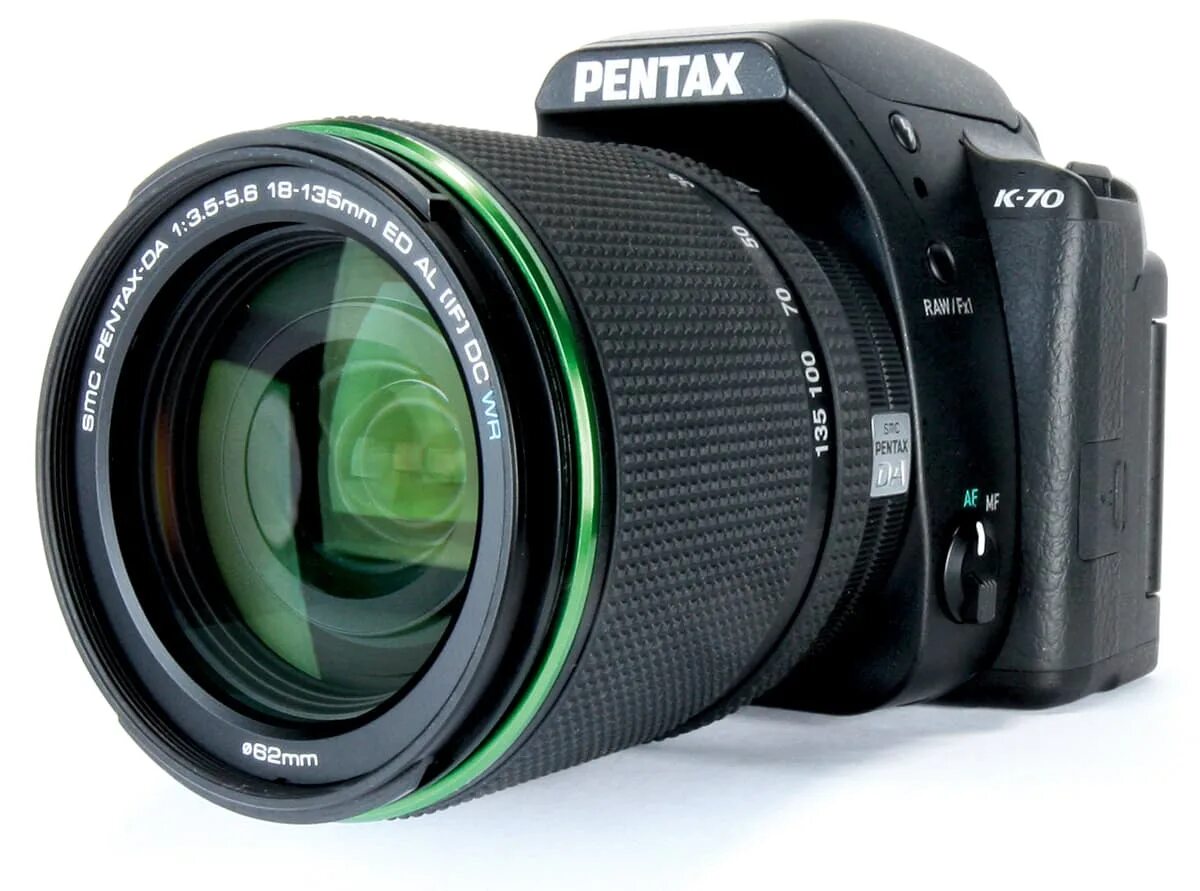 Pentax k 70. Фотоаппарат Пентакс k70. Зеркальная камера Pentax k-70 Kit da 18-135mm WR черный. Фотоаппарат Пентакс к 70.