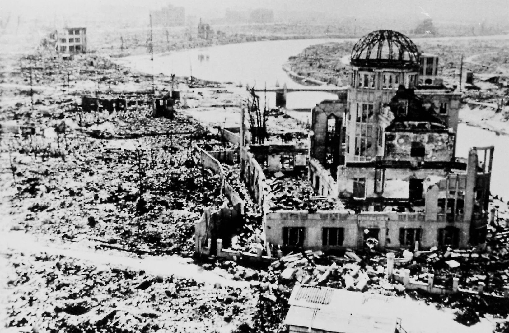Нагасаки после ядерного взрыва. Япония 1945 Хиросима и Нагасаки. Хиросима и Нагасаки (август 1945 г.).