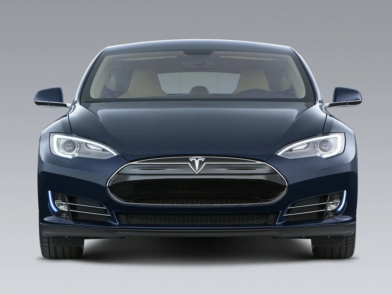 Автомобиль s. Машина Tesla model s. Tesla седан model s. Тесла модель s 2012. Tesla model s 2013.