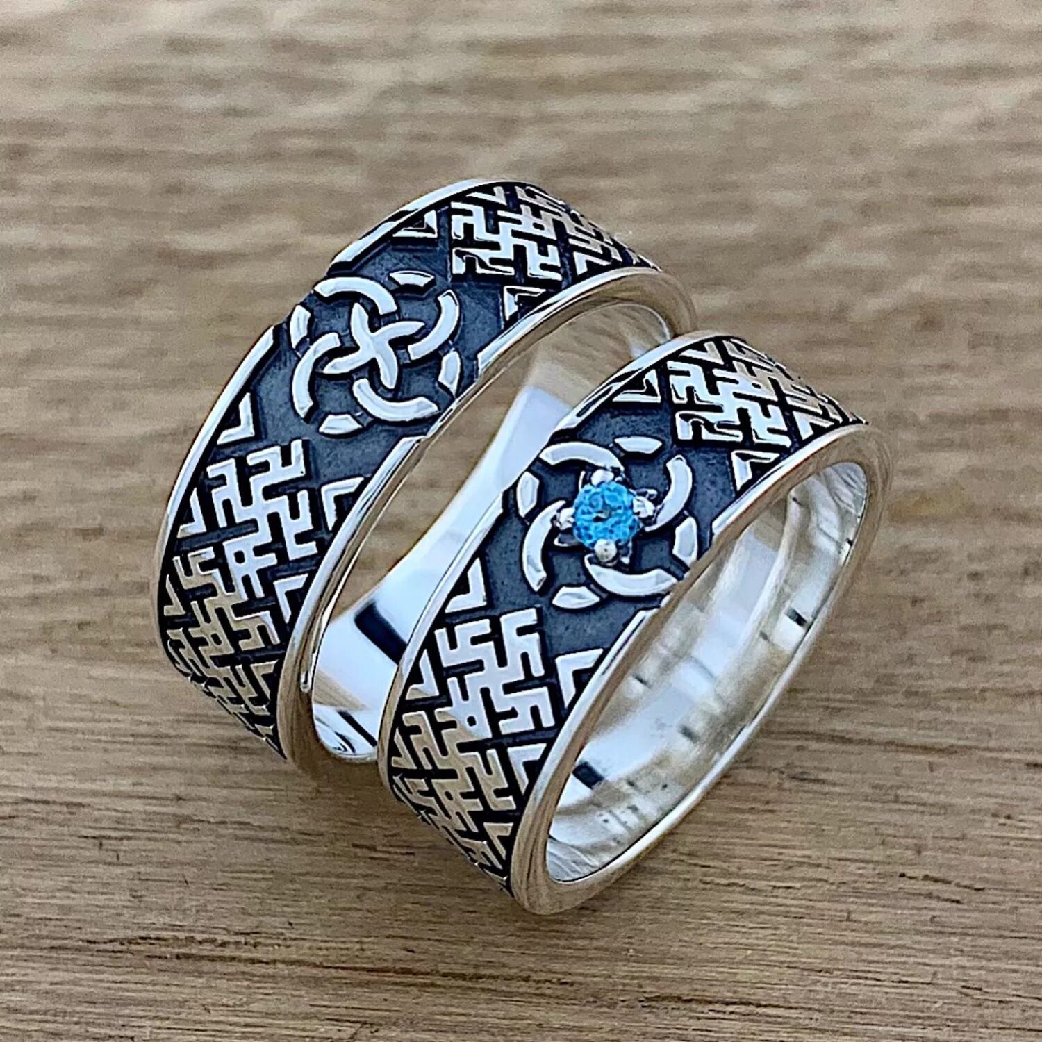 Славянские кольца. Славянские кольца обереги. Перстень перуна. Славянские кольца. Старославянское кольцо.