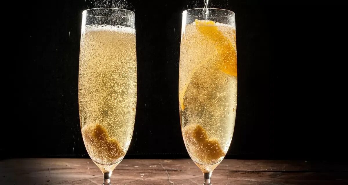 Украшения для коктейлей. Шампань коктейль. French 75 коктейль. Декор коктейлей. Франция коктейль.