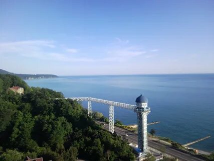 Крупнейший город курорт на черноморском побережье кавказа