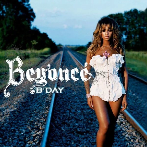 Торт happy birthday. С днем рождения. Пирожное со свечой. Happy 25. Happy надпись.