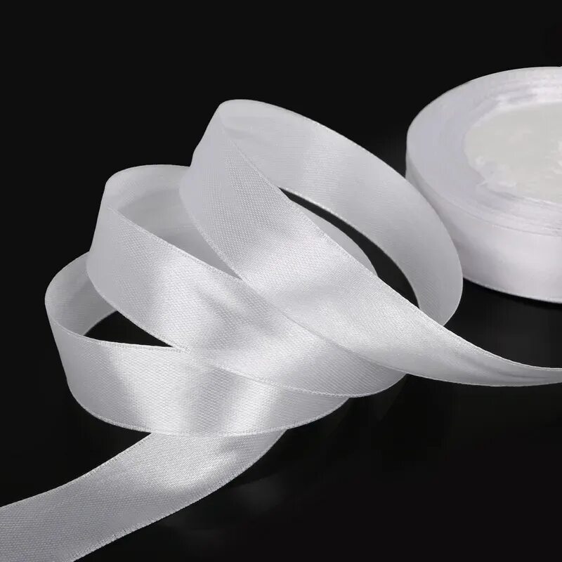 Значение белой ленты. Значение белой ленты. Ленточка белая лента на запястье. Значение белой ленты. Белая лента.