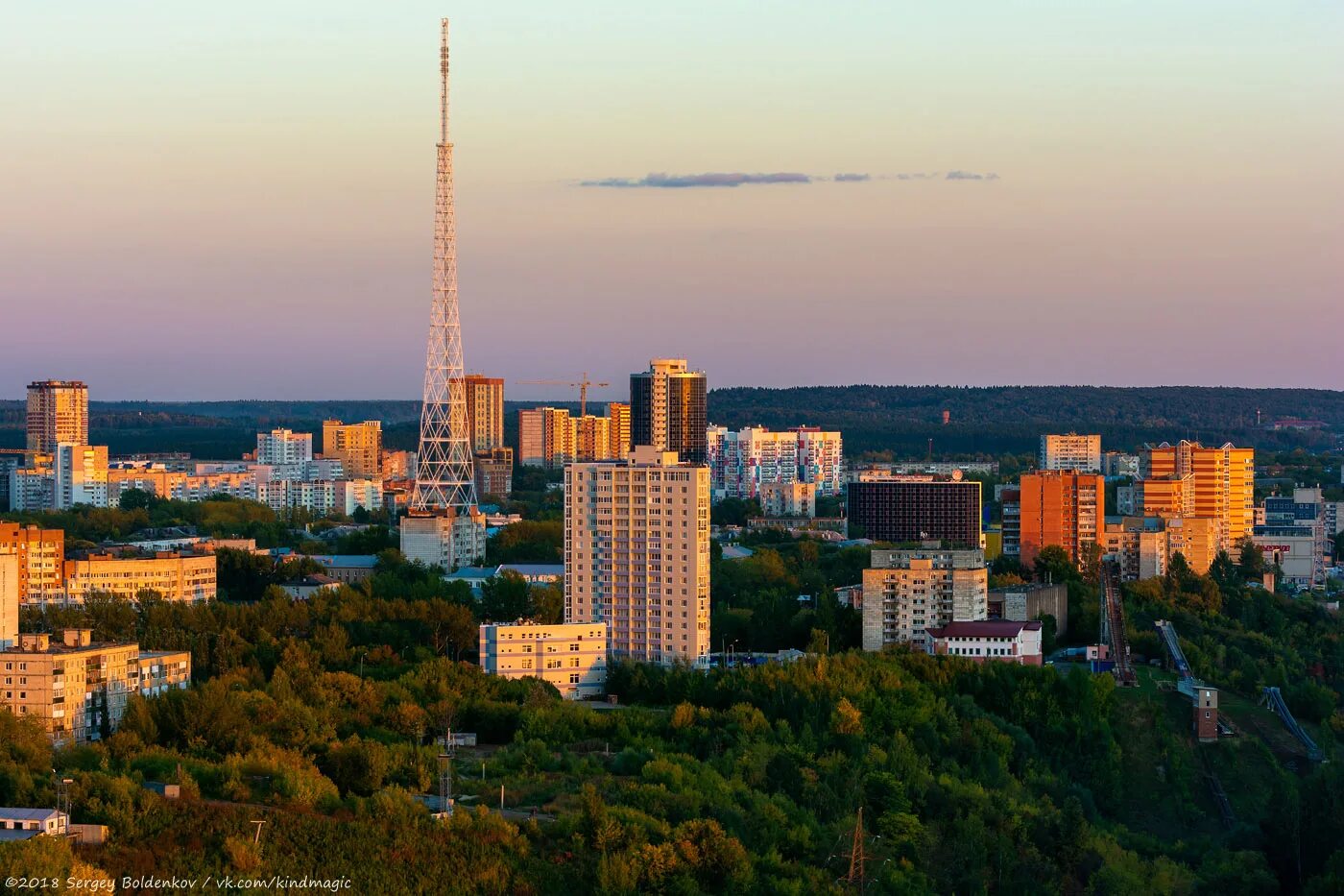 Пермь бульвар. Улица бульвар гагарина пермь. бульвар гагарина 26. ул бульвар гагарина 65а пермь. гагарина 26 пермь.