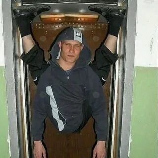 Самогон в лифте