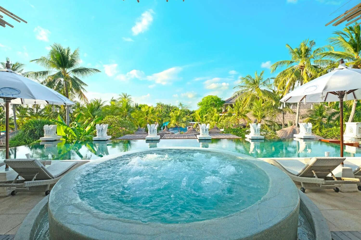 Bali Mandira Beach Resort & Spa. Бали остров. Azul Beach Club – Legian. Savai Бали.