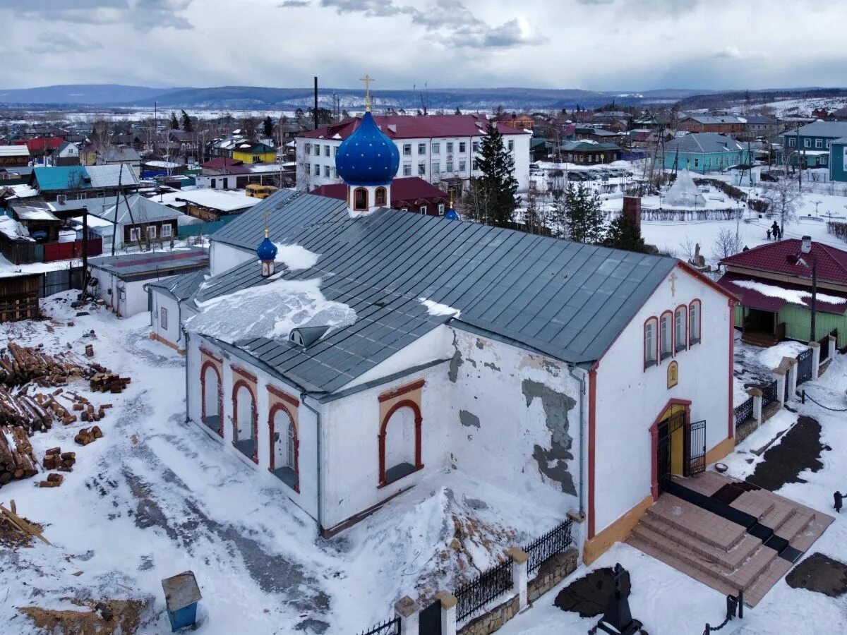 Киренск фото. Киренск храм Спаса Нерукотворного. Храм в честь образа Спаса Нерукотворного г Киренск. Киренск город.