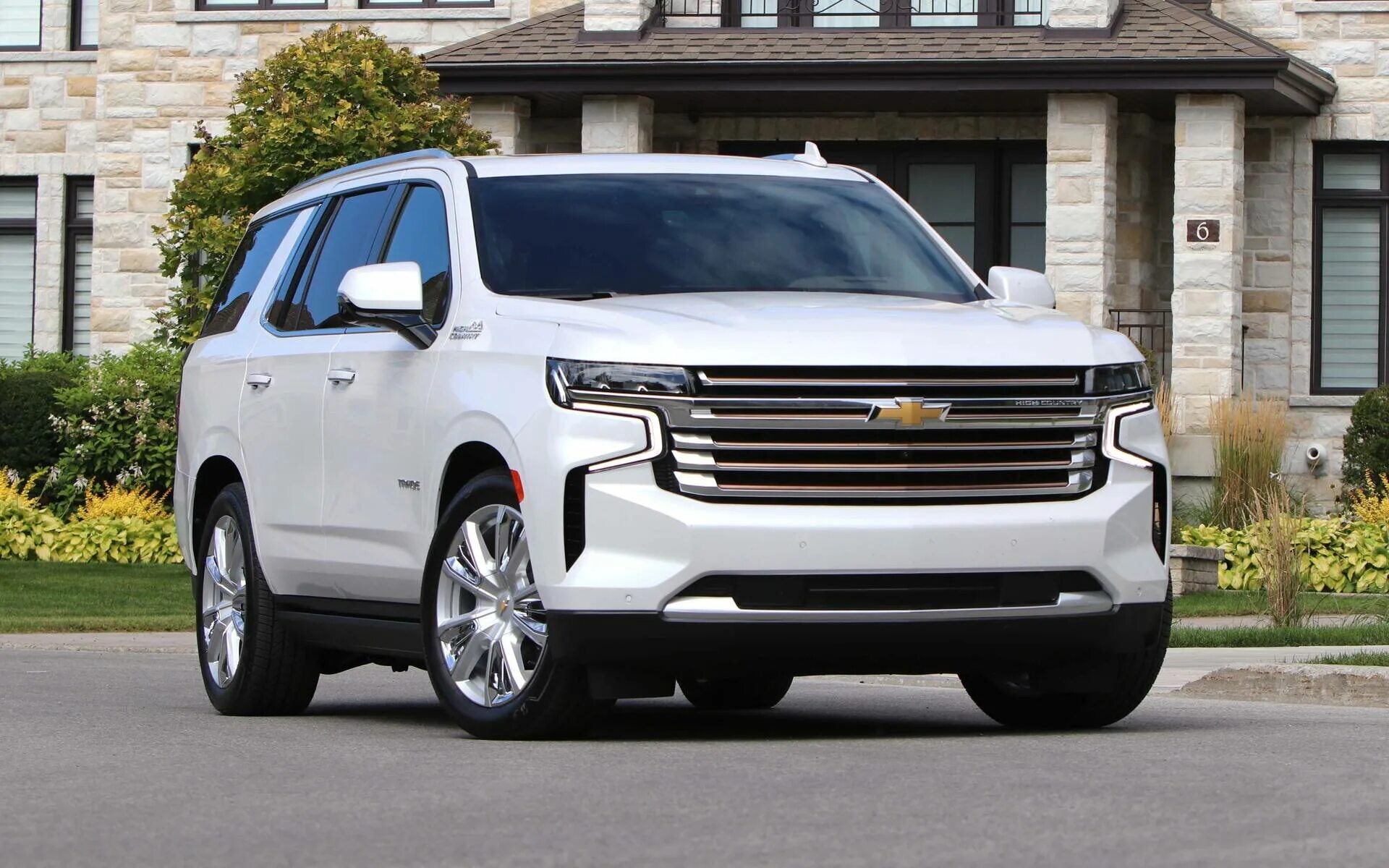 Шевроле новые цена фото. Chevrolet Tahoe 2021. Chevrolet Тахо 2021. Новый Шевроле Тахо 2022. Новый Шевроле Тахо 2021.