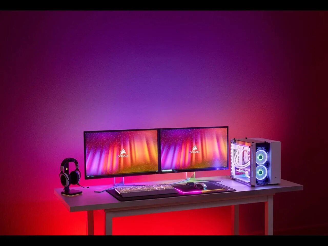 Монитор 260 герц. Подсветка экрана компьютера. Подсветка для монитора ambilight. Игровое место геймера с подсветкой. Светодиодная подсветка компьютерного стола.