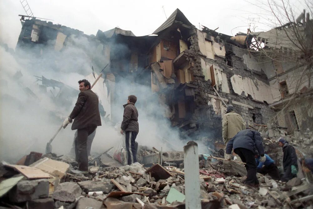 Ереван 1988. Землетрясение в Армении в 1988. Спитакское землетрясение в Армении 1988. Ленинакан землетрясение.