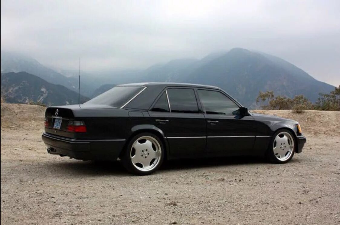 Mercedes w14. Mercedes Benz w124 e500. Mercedes Benz 124 e500. Mercedes w124 e500. Мерседес w124 500.