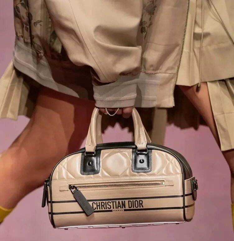 Pin on аксессуары Kate spade top handle bag, Fashion, Bags