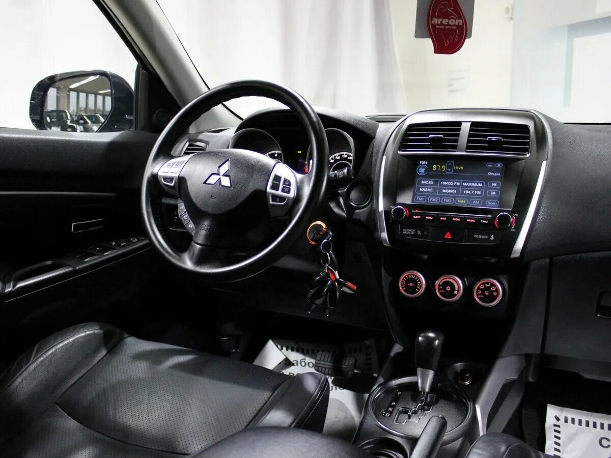 Mitsubishi asx вариатор. Mitsubishi ASX 2012 салон. Митсубиси АСХ 1.8. Mitsubishi ASX 1.8 2012 салон. Mitsubishi ASX 2009.