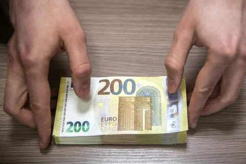 Продать 200 евро
