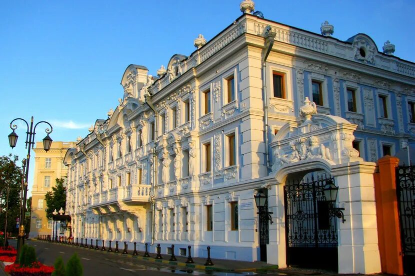 Дворец Рукавишникова в Нижнем Новгороде. Верхневолжская набережная усадьба Рукавишниковых. Рукавишников Нижний Новгород усадьба. Дом Рукавишникова в Нижнем Новгороде музей. Историко архитектурный музей заповедник нижний новгород