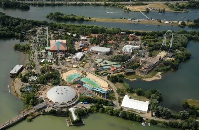 Парк аттракционов Thorpe Park. Торп парк Великобритания. Торп-парк (Thorpe Park), Стайнс-апон-Темза (Staines-upon-Thames). Аттракционы в Лондоне. Остров парк 3