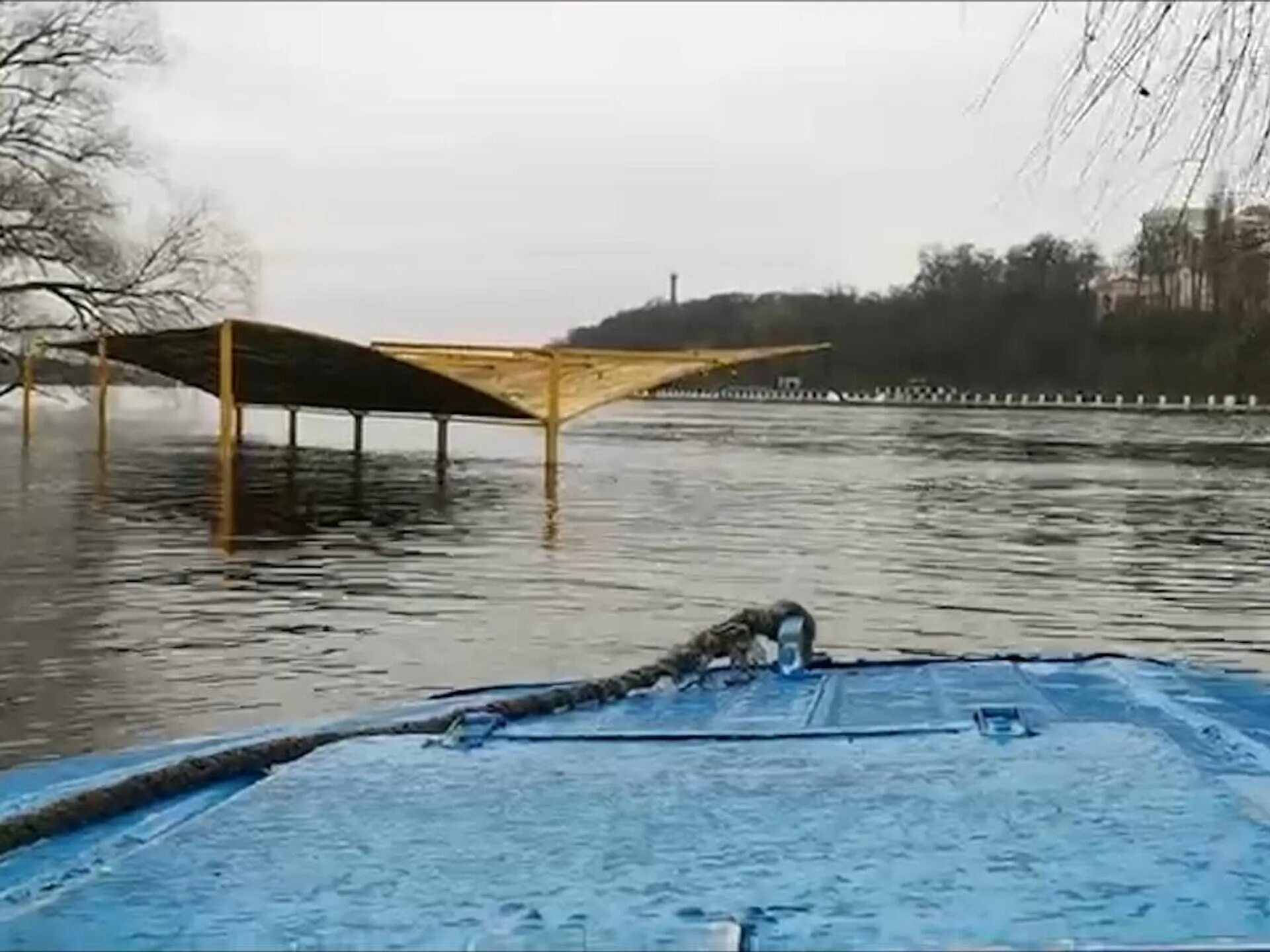 Уровень воды сож в славгороде сегодня реке. Гомель паводок СОЖ 2023. Гомель затопило апрель 2023. Гомель наводнение. Половодье фото.