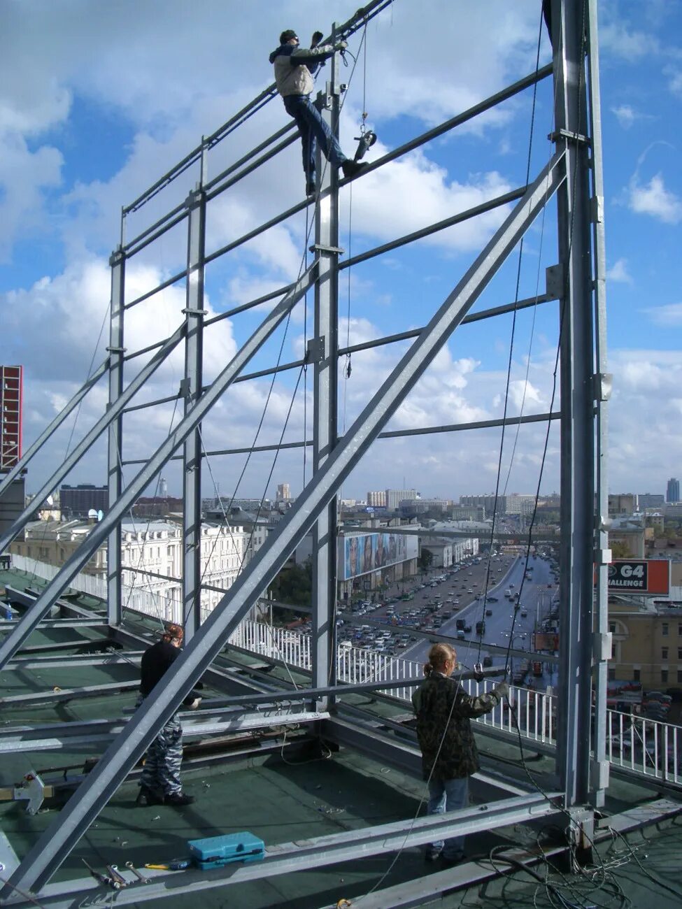 эстакада промышленное производство. монтажник технологического оборудования. консольные металлоконструкции. фермовая эстакада дкс. кабельная эстакада dkc.