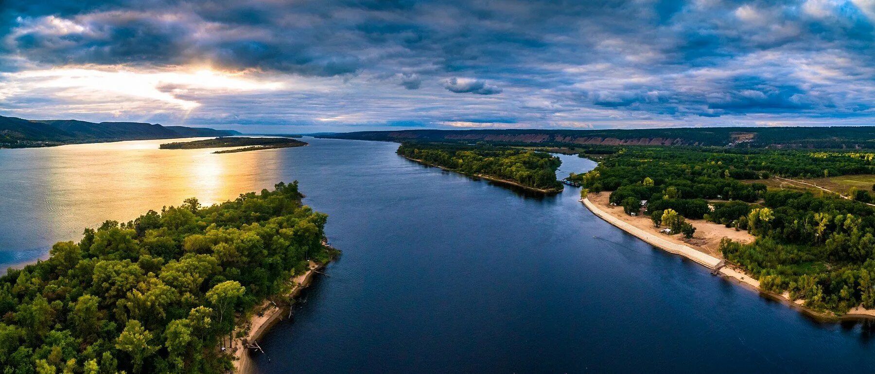 Волга это река. Река Волга Самара. Волга река природа Самара. Острова на Волге Саратов. Река Волга в Марий Эл.