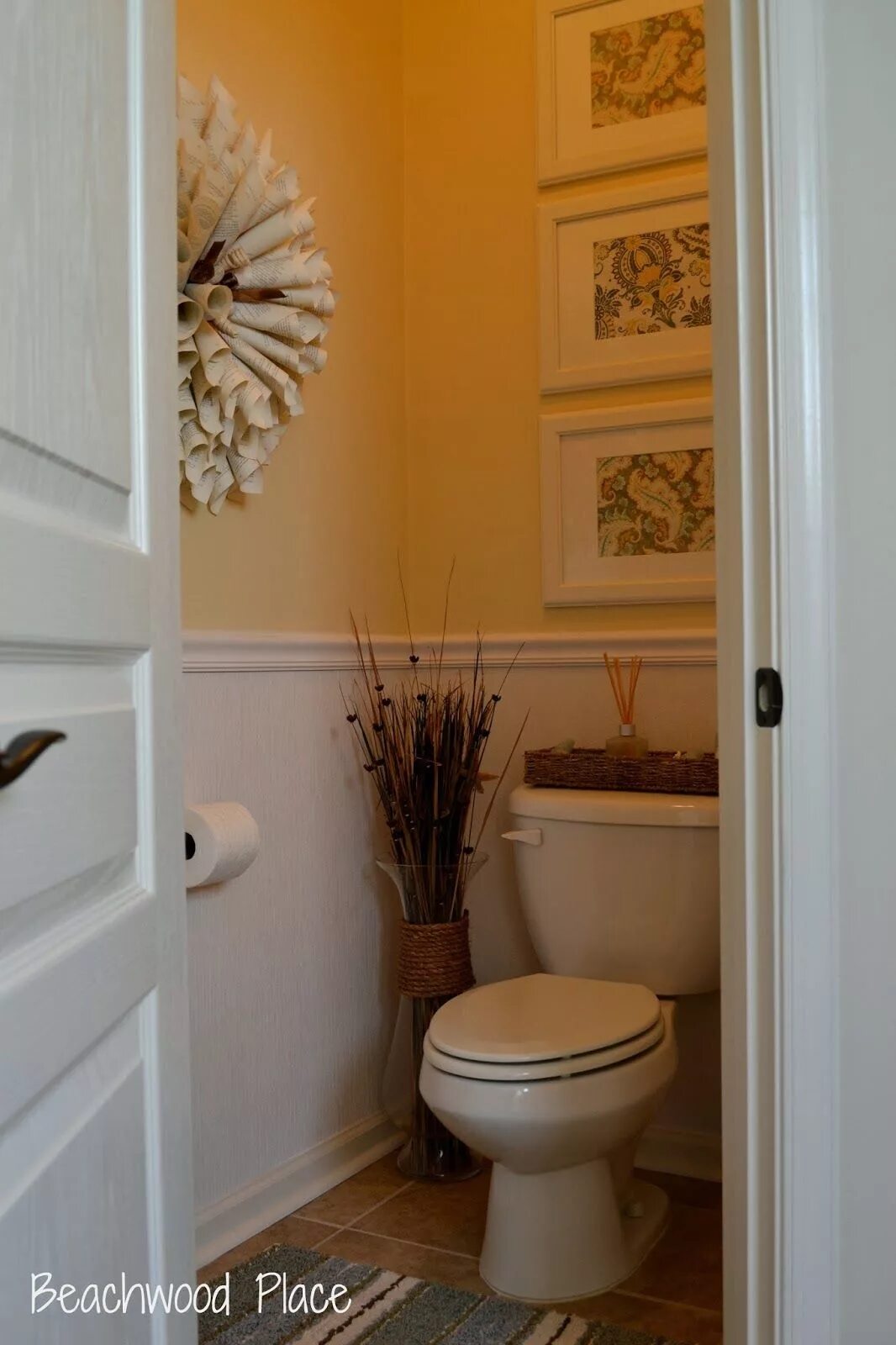 18 Charming Powder Room Ideas that will Enchant Your Guests Small half bath, Hal