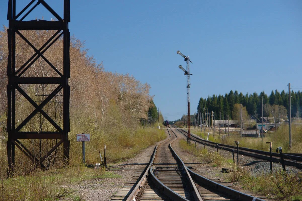 Орлан сортавала. Орлан Лодейное поле Сортавала. Поезд Орлан Лодейное поле Сортавала. Железнодорожная ветка Сортавала-Лодейное поле семафоры. Поезд Лодейное поле Сортавала.