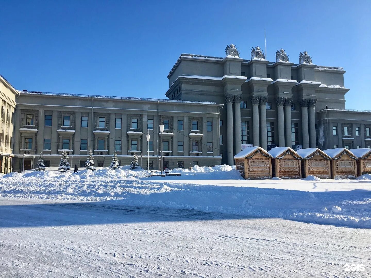 Самарский театр оперы и балета Куйбышева. Театр на площади Куйбышева Самара. Театр оперы и балета Самара площадь Куйбышева. "Театр оперы и балета им. д.д. Шостаковича".