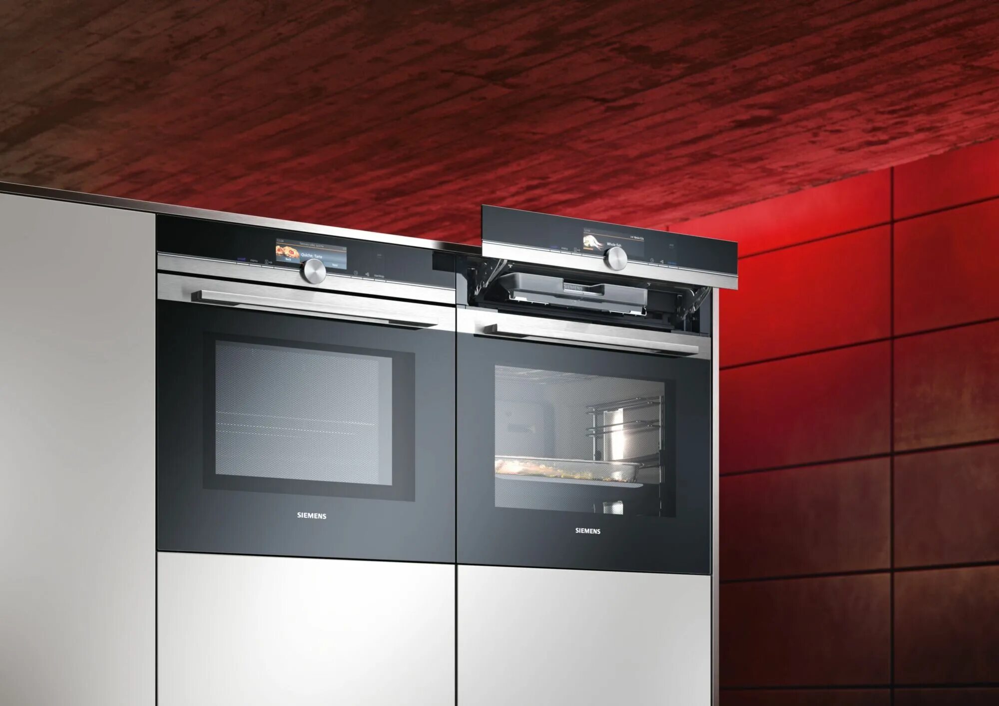 Какие встраиваемые электрические шкафы лучше. Siemens Oven iq700. Духовой шкаф Siemens iq700. Siemens iq700 духовой шкаф с микроволновкой. Техника Сименс для кухни.