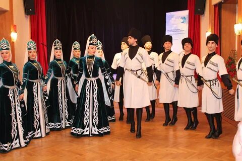 Национальный костюм карачаевцев