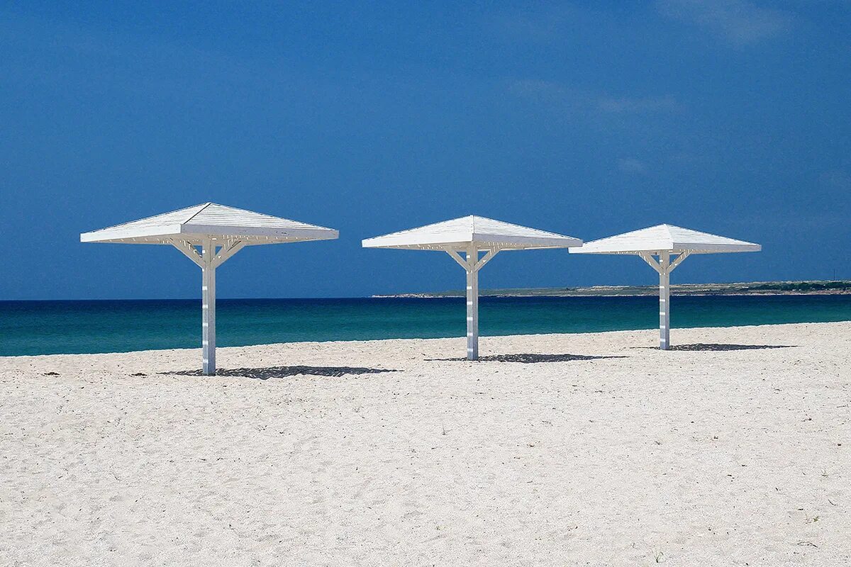 пляж крымские мальдивы оленевка. пляж майами в крыму оленевка. крымские мальдивы оленевка. белый берег оленевка. оленевка пляж майами тарханкут.