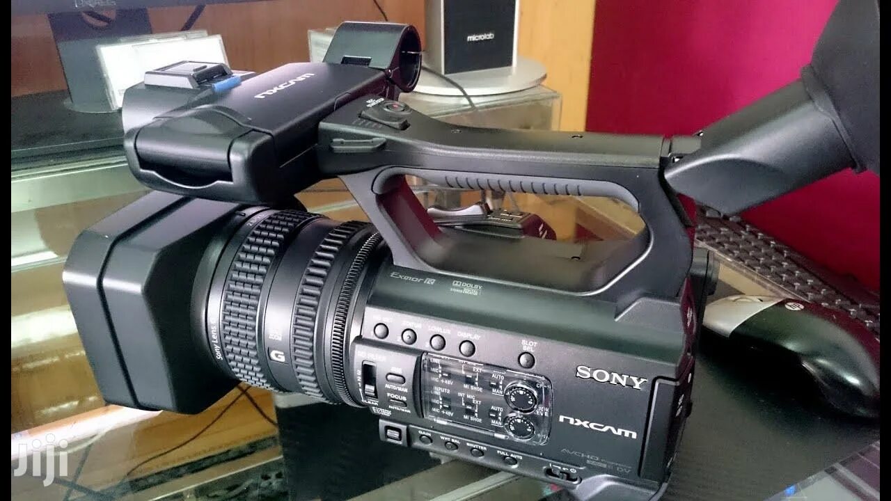 Honor nx1. Sony HXR-nx100. Видеокамера Sony HXR-nx100. Видеокамера Sony HXR-nx100 черный. Видеокамера Sony HXR-nx200 стабилизатор.