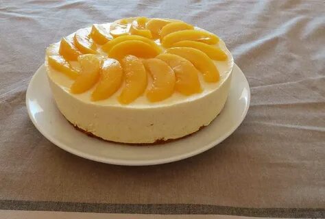 Торт с персиками