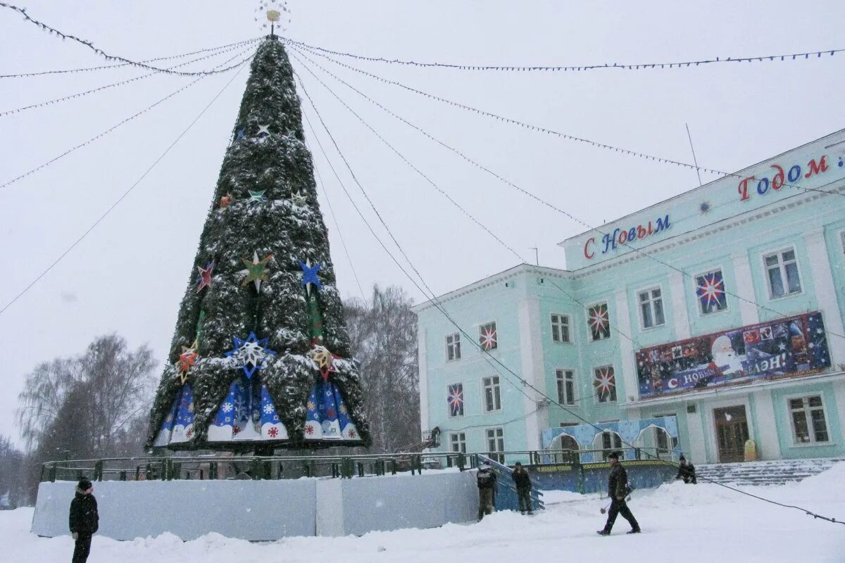 Зеленодольск население. Городское поселение город Зеленодольск. Зеленодольск Татарстан зимой. Зеленодольск 2000 года. Зеленодольск 2005 год.