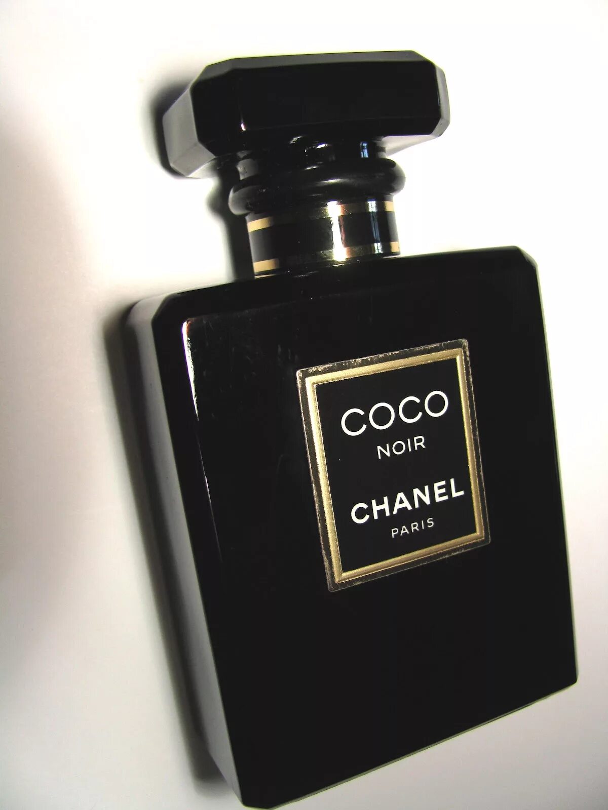 Духи шанель черные. Coco Noir Parfum, Chanel. Chanel Coco Noir духи. Chanel Coco Noir EDP 100ml (l). Упаковка Coco Noir Chanel 35 ml.